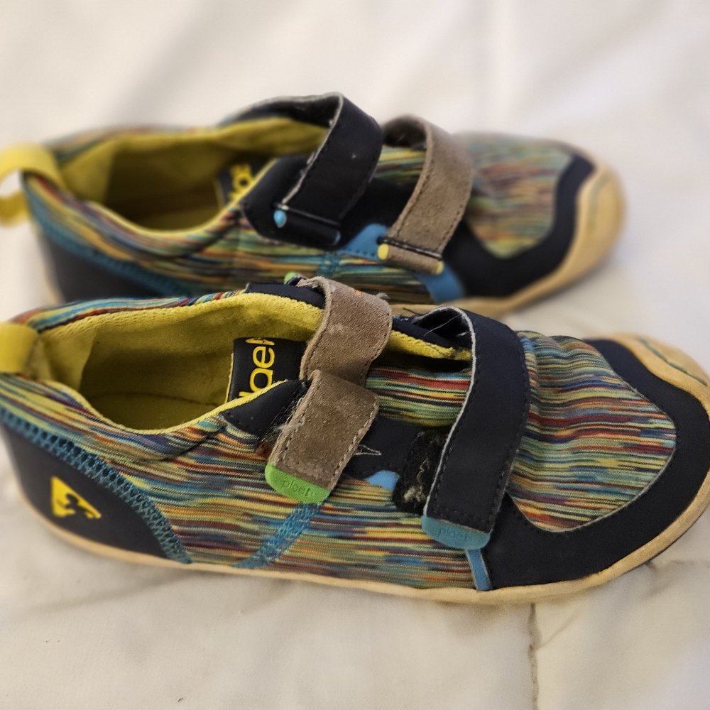 Plae kids shoes